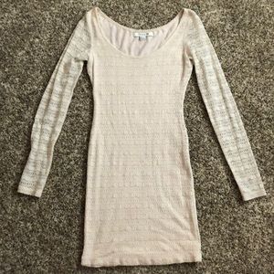 Baby pink lace long sleeve dress